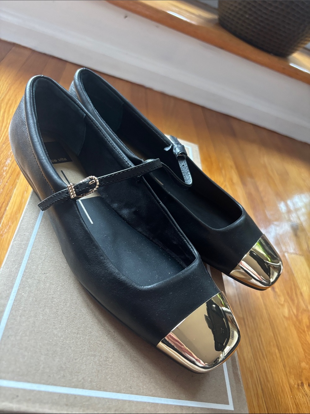 Dolce Vita Reyes Toe Cap Black Leather Mary Jane Size 8